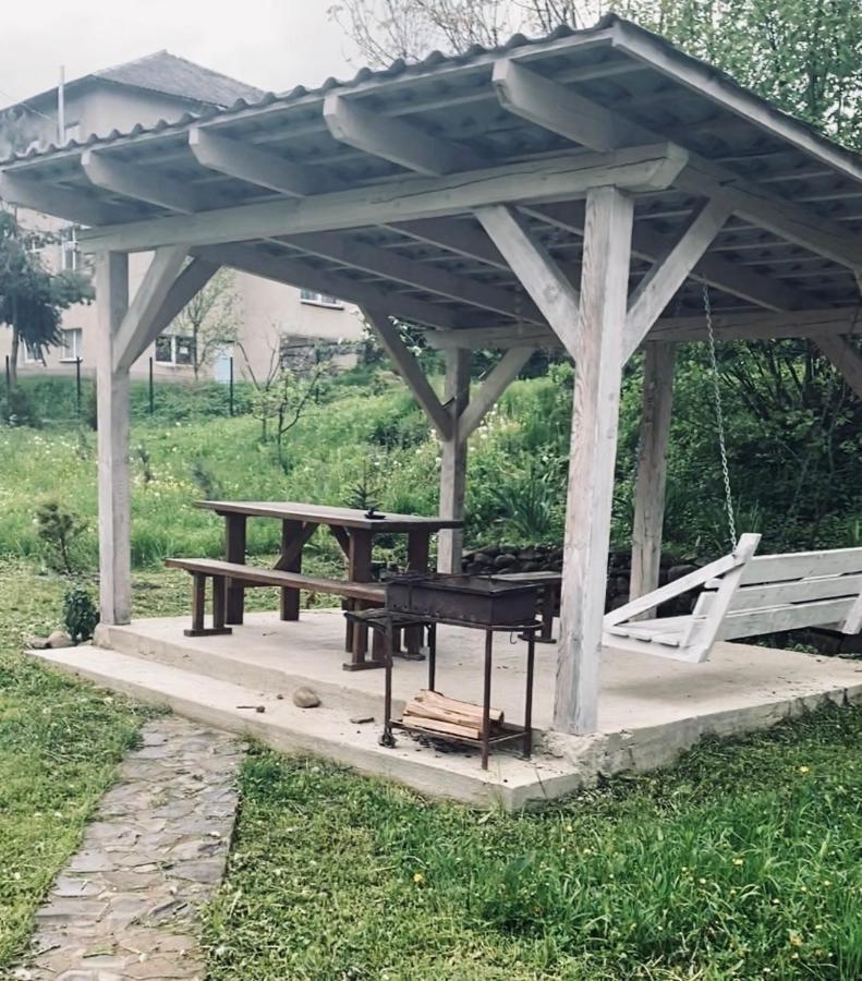 Holiday Home Usadba Novoselitsa Buitenkant foto